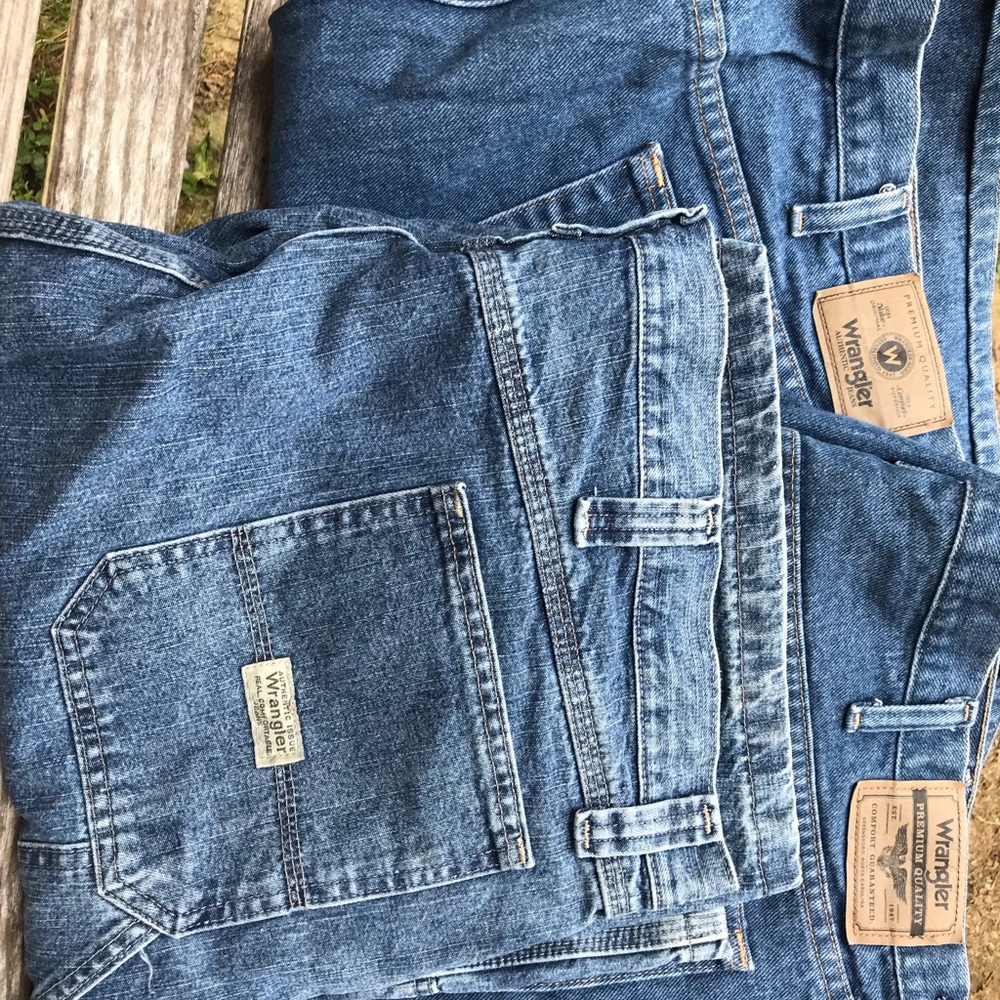 Wrangler Jean Shirts. Slightly used size 46 men’s